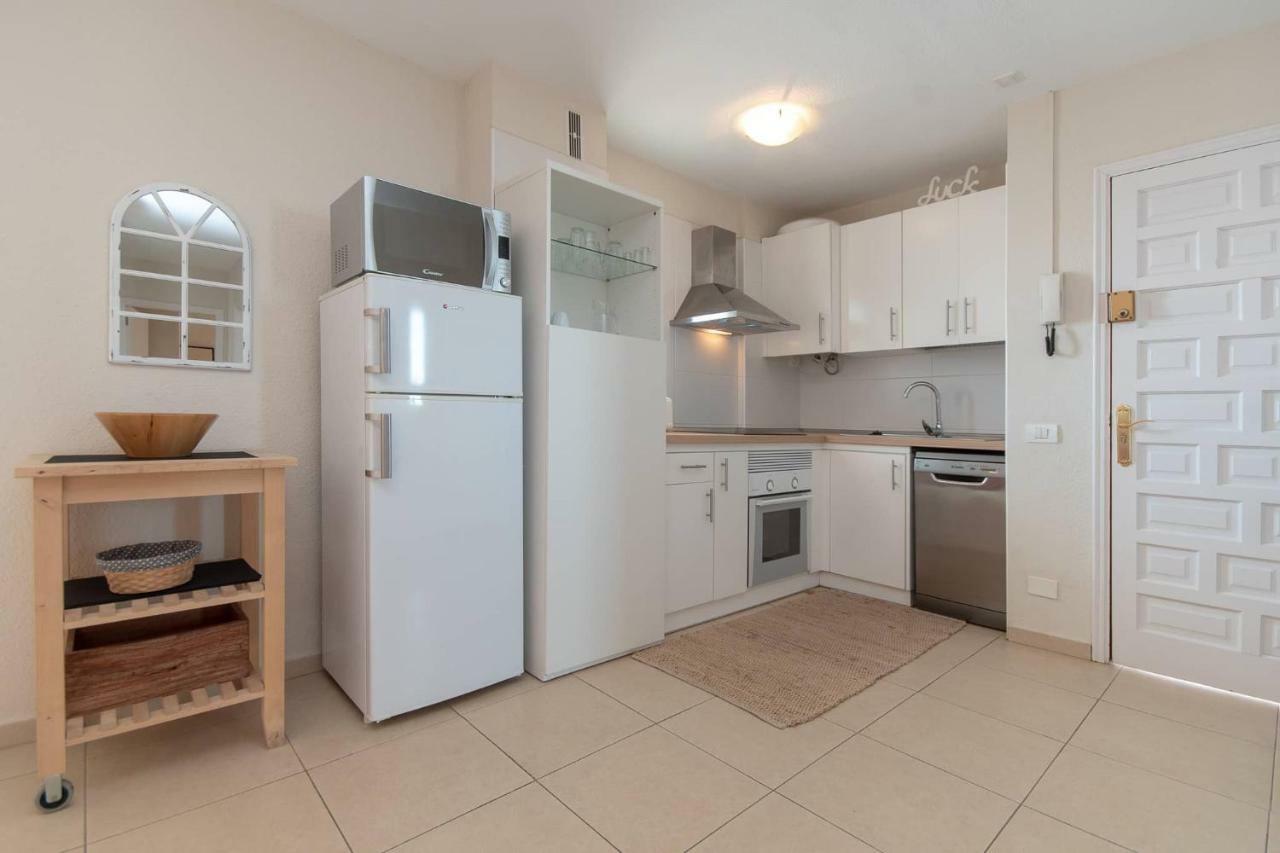 Great 2 Beds Apartment Los Cristianos Лос Кристианос Экстерьер фото