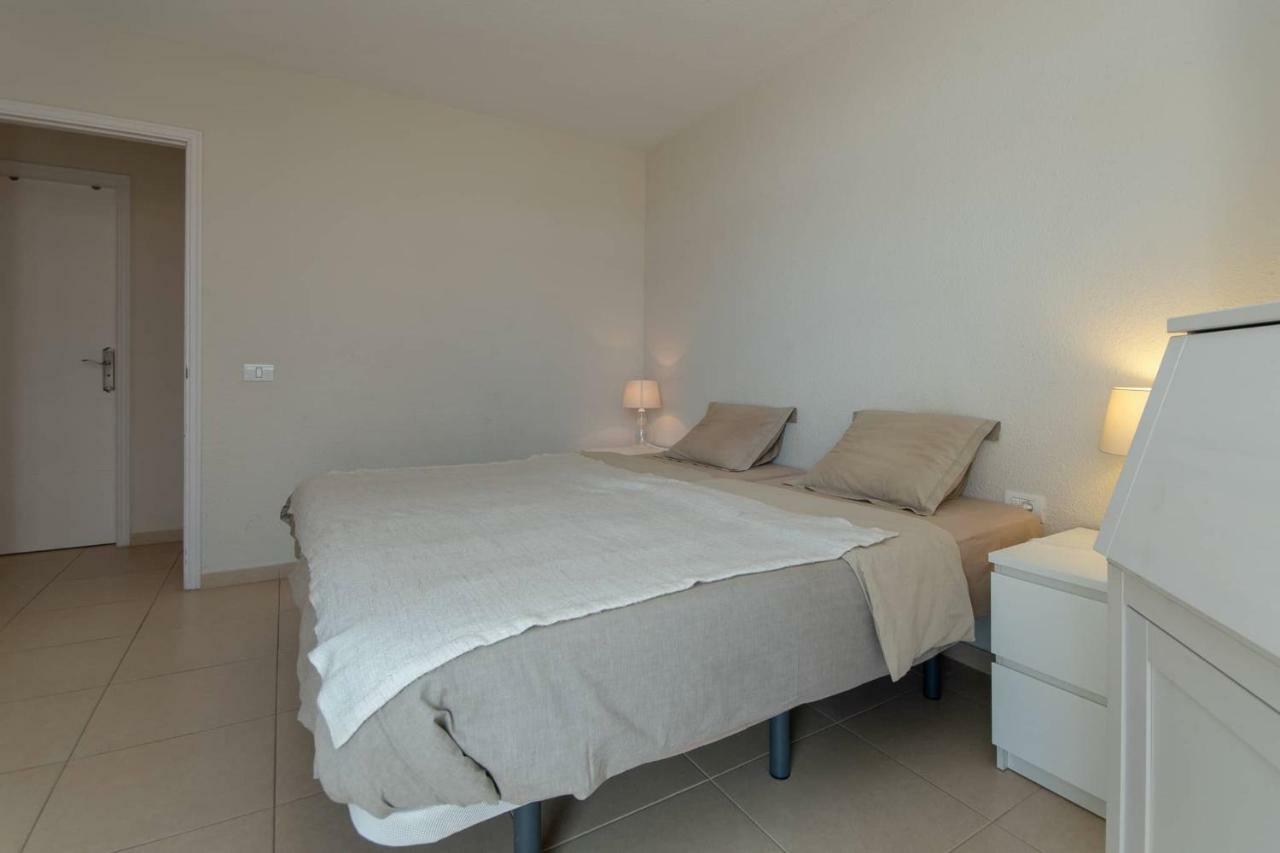 Great 2 Beds Apartment Los Cristianos Лос Кристианос Экстерьер фото